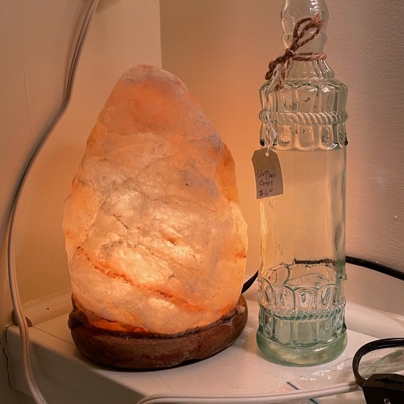• salt rock lamp • - Picture 3 of 3